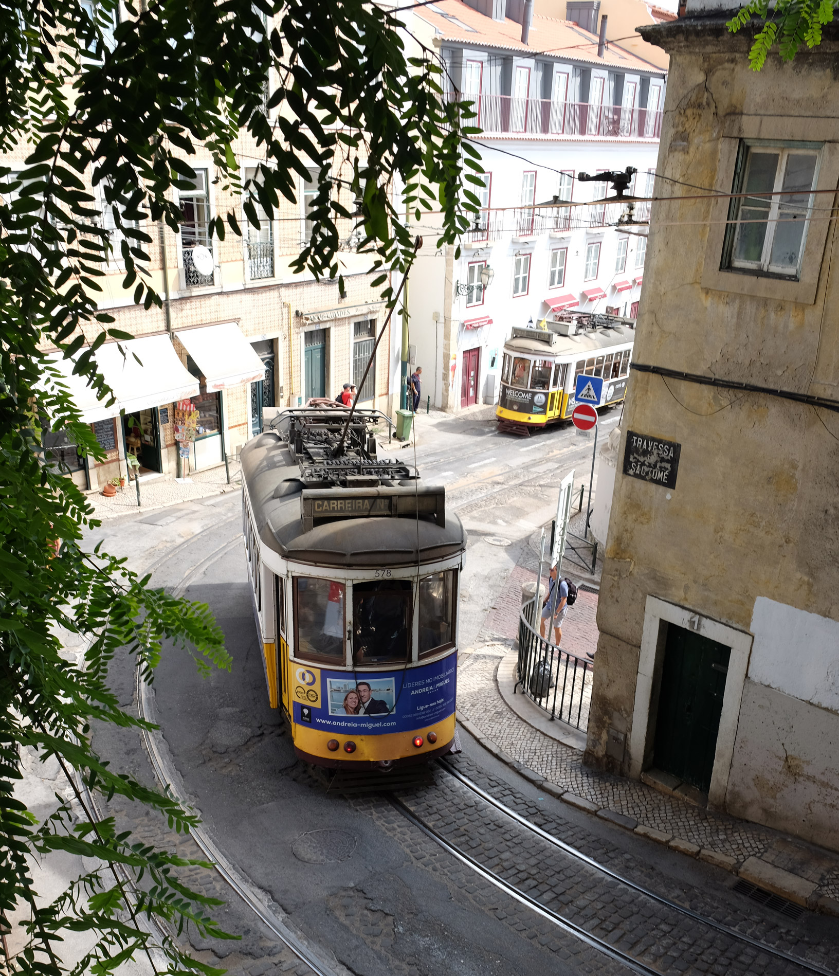 Trams leaving Portas do Sol