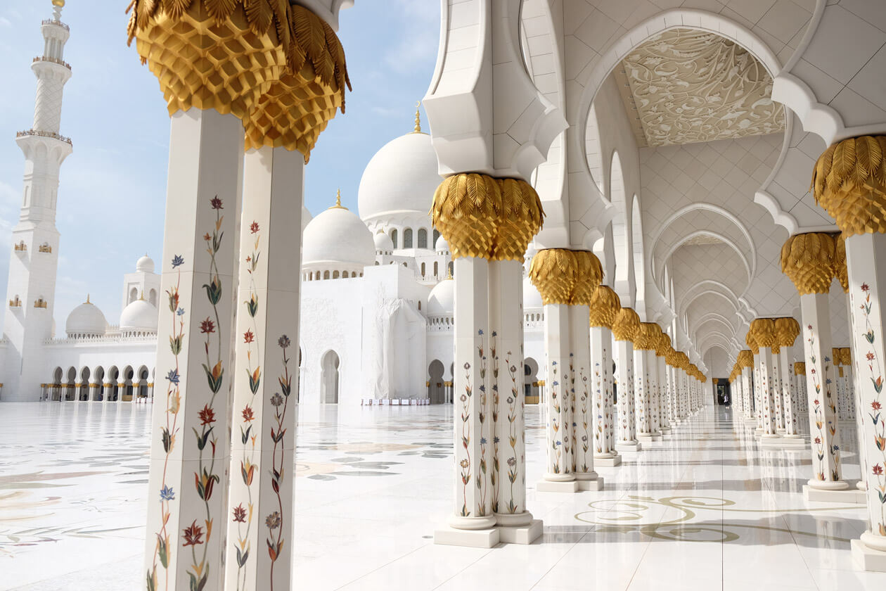 The marble columns and domes are stunning