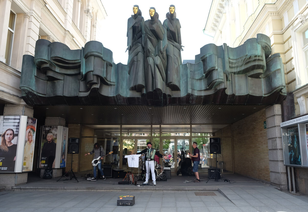 A band playing on Street Music Day in front of the Lithuanian National Drama Theatre