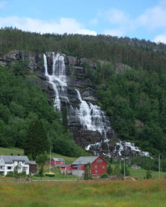 An enormous waterfall, seen from the bus from Voss to Gudvangen