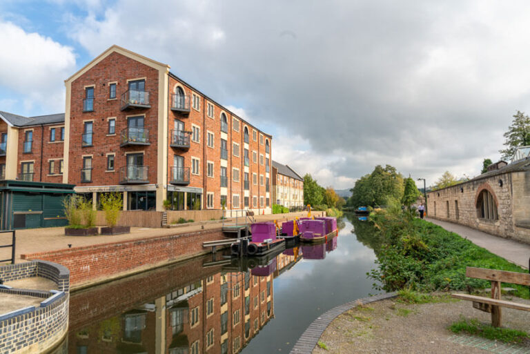 21 best canal boat trips in the UK - Helen on her Holidays