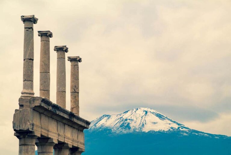 14 Tips For Visiting Pompeii (plus How To Climb Vesuvius)