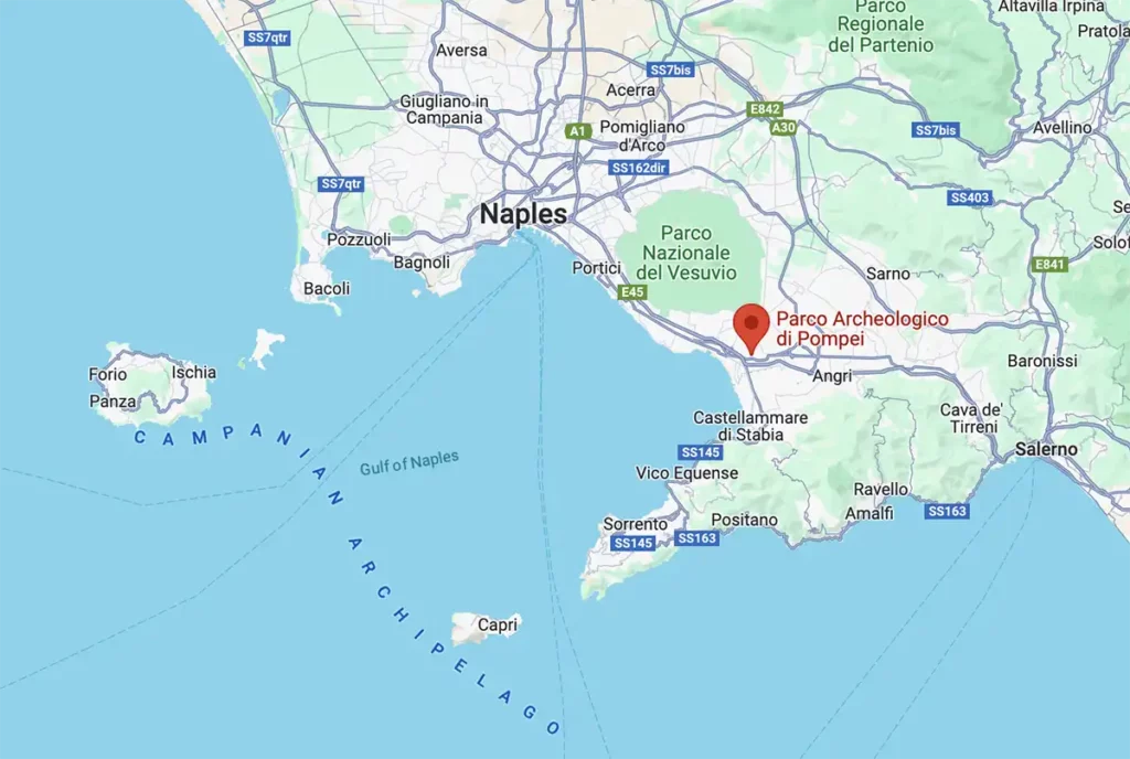 Map of the area around Naples, Sorrento and the Amalfi Coast, showing the location of Pompeii between Naples and Sorrento.